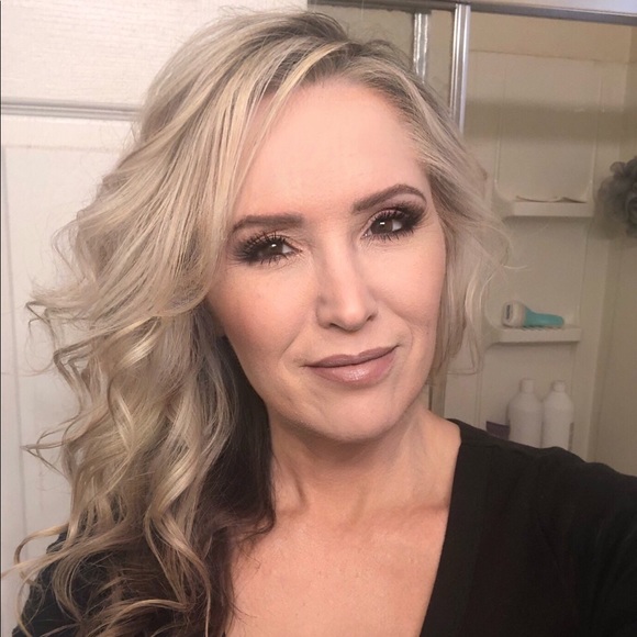 Meet your Posher, Charlotte - Picture 1 of 1